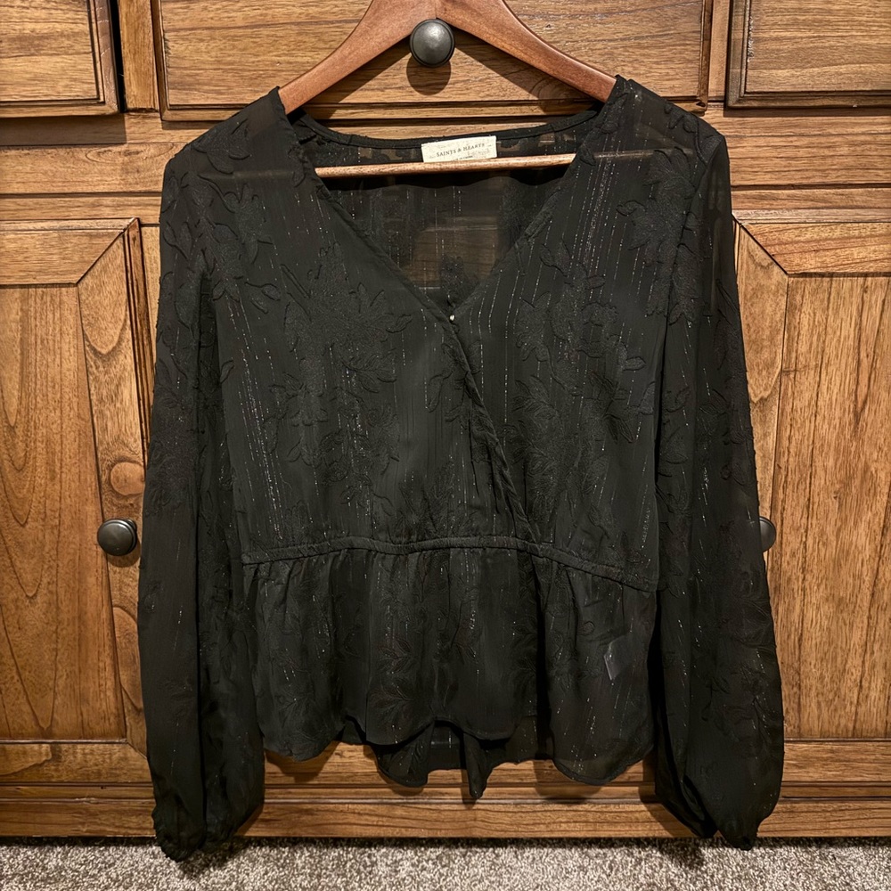 Boot barn black long sleeve blouse